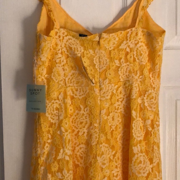 Yellow ruffle mini dress - Picture 4 of 4